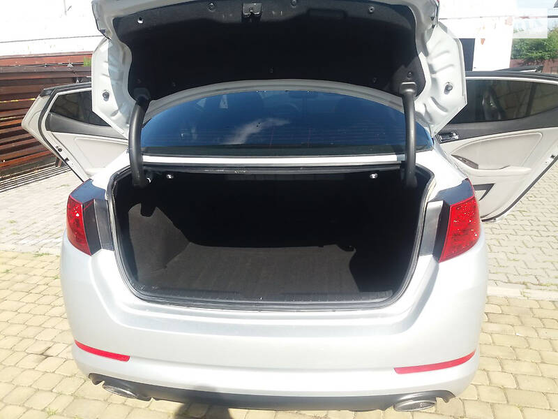 Седан Kia Optima 2013 в Луцьку