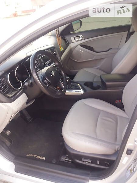 Седан Kia Optima 2013 в Луцьку