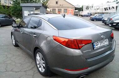 Седан Kia Optima 2013 в Запорожье