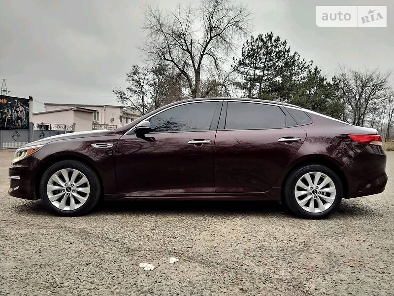 Седан Kia Optima 2016 в Одессе