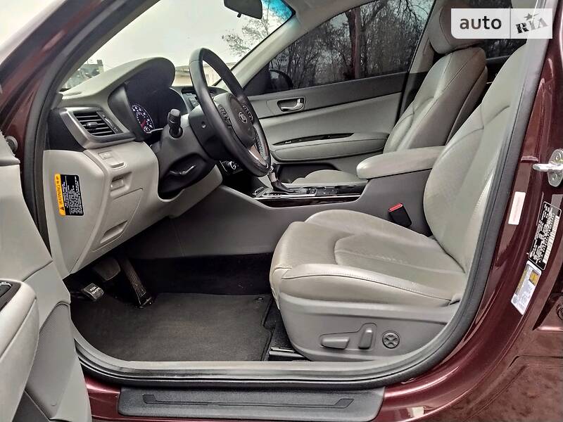Седан Kia Optima 2016 в Одессе
