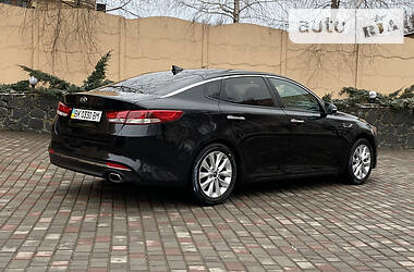 Седан Kia Optima 2016 в Ровно