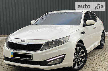 Седан Kia Optima 2013 в Харькове