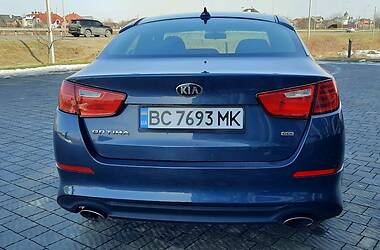 Седан Kia Optima 2015 в Стрию