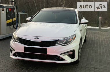 Седан Kia Optima 2018 в Кам'янському