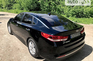 Седан Kia Optima 2017 в Мироновке