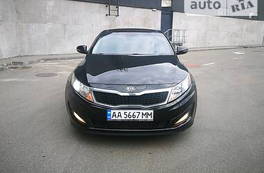 Седан Kia Optima 2012 в Києві