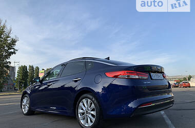 Седан Kia Optima 2015 в Киеве