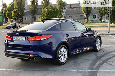 Седан Kia Optima 2015 в Киеве