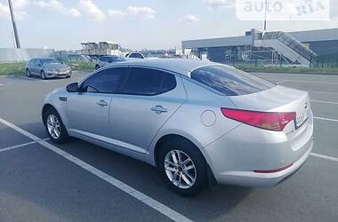 Седан Kia Optima 2011 в Києві