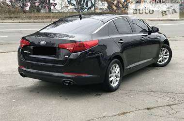 Седан Kia Optima 2013 в Харкові