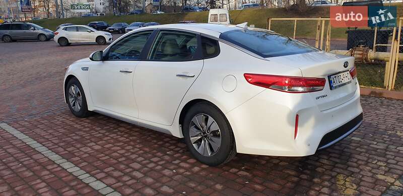 Седан Kia Optima 2016 в Івано-Франківську