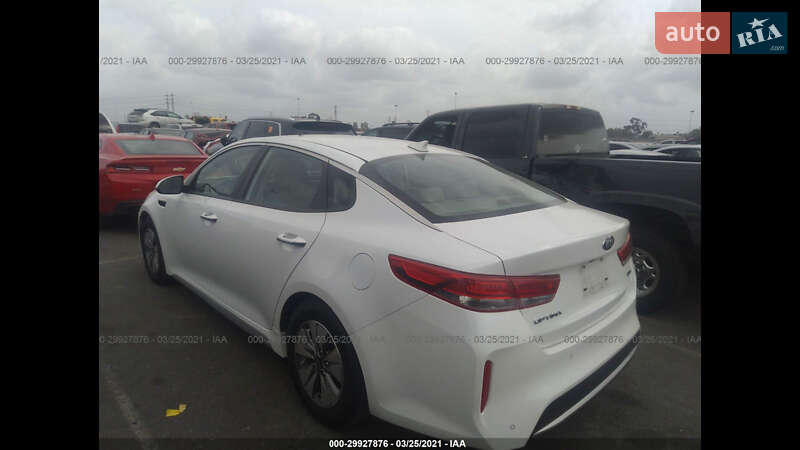 Седан Kia Optima 2016 в Івано-Франківську