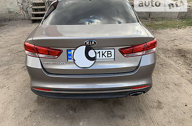 Седан Kia Optima 2016 в 