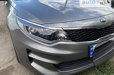 Седан Kia Optima 2016 в 