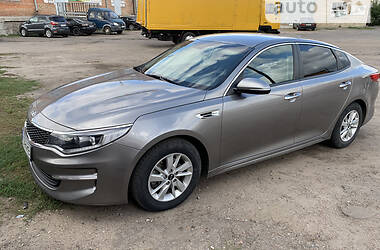 Седан Kia Optima 2016 в 