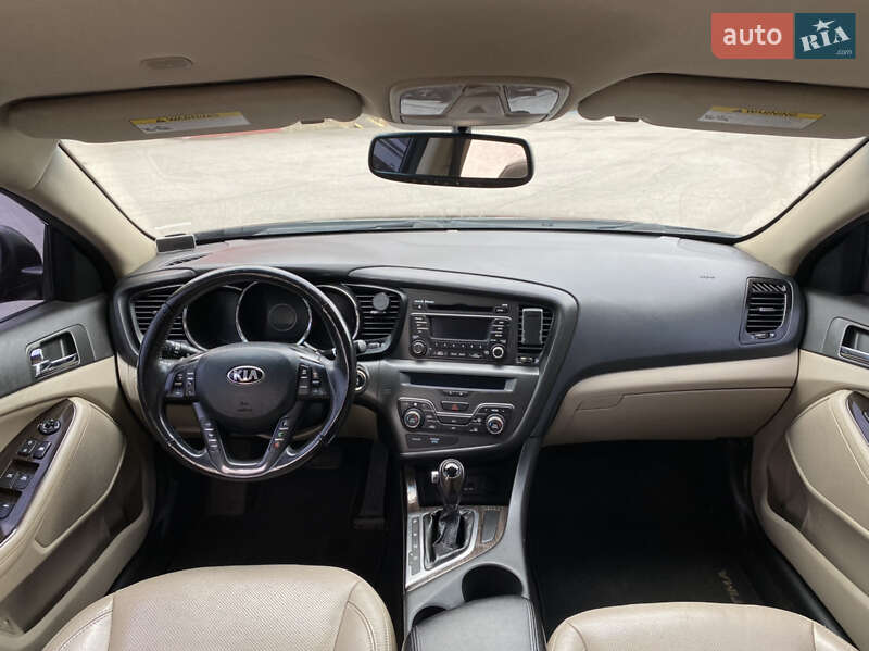 Седан Kia Optima 2013 в Кременчуці