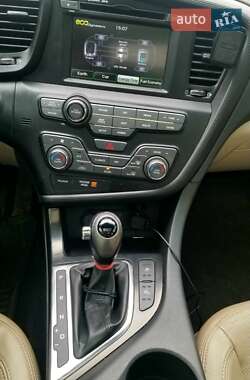 Седан Kia Optima 2013 в Киеве