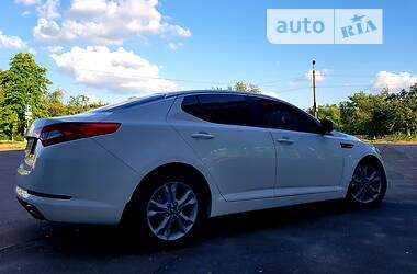 Седан Kia Optima 2011 в Чернигове