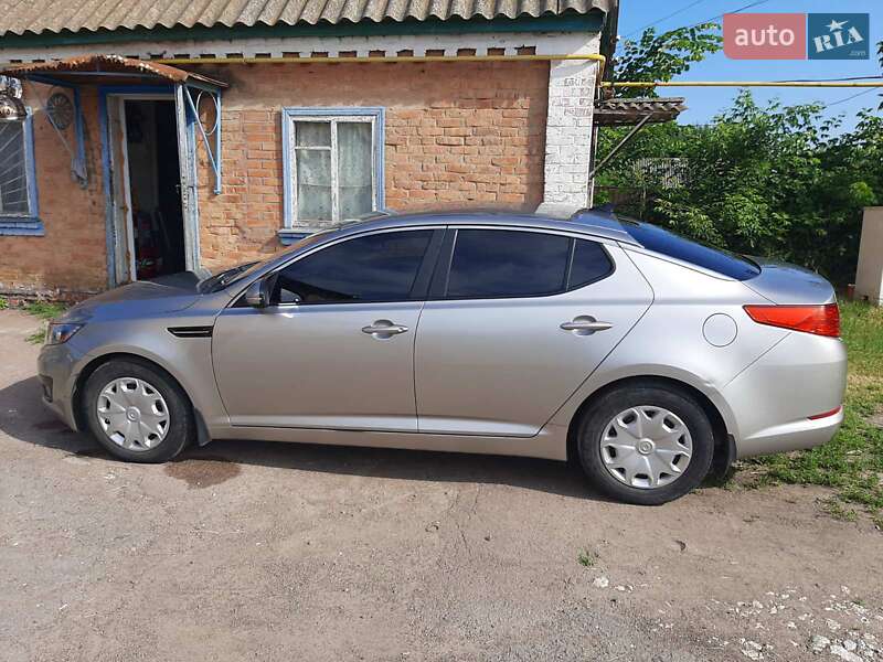 Седан Kia Optima 2013 в Яготині