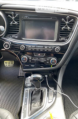 Седан Kia Optima 2015 в 