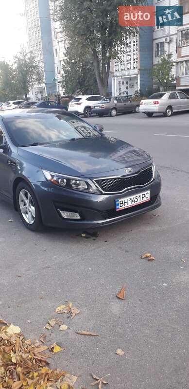 Седан Kia Optima 2015 в Черкассах