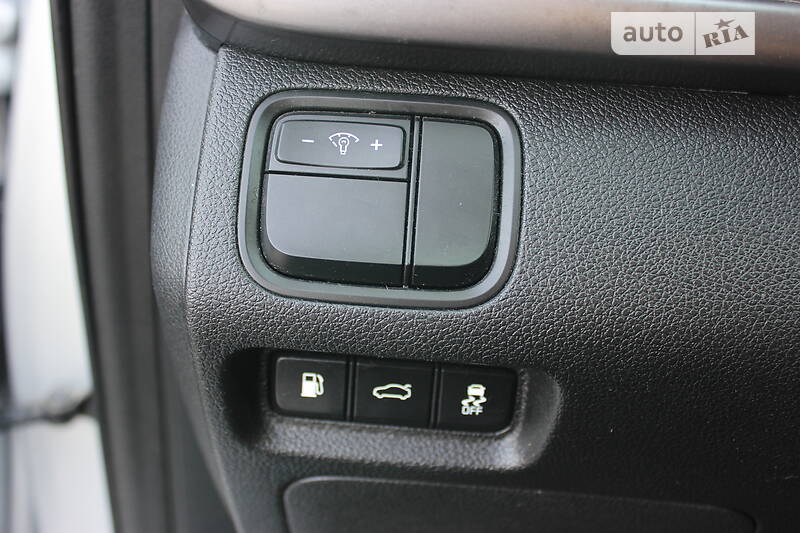 Седан Kia Optima 2017 в Дунаевцах