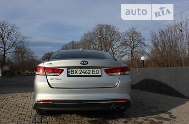 Седан Kia Optima 2017 в Хмельницком