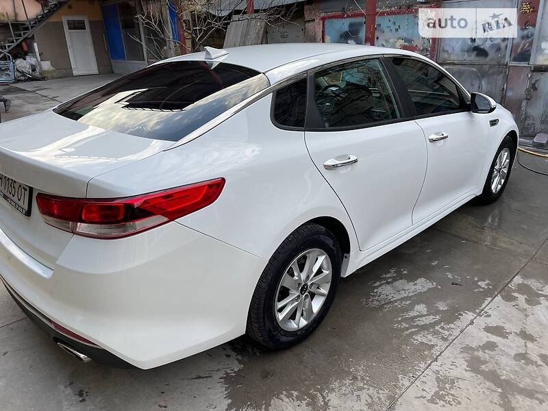 Седан Kia Optima 2016 в Одессе