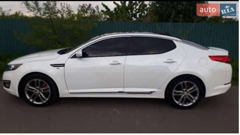 Седан Kia Optima 2012 в Киеве