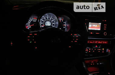 Седан Kia Optima 2014 в 