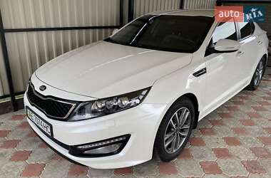 Седан Kia Optima 2012 в 