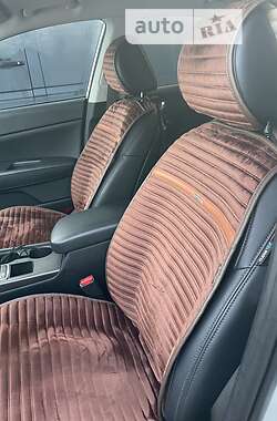 Седан Kia Optima 2016 в 