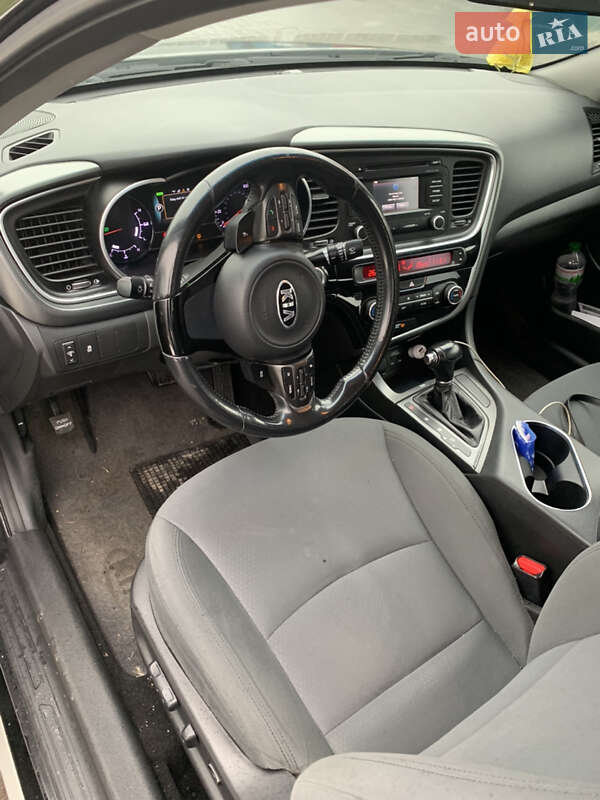 Седан Kia Optima 2014 в Киеве