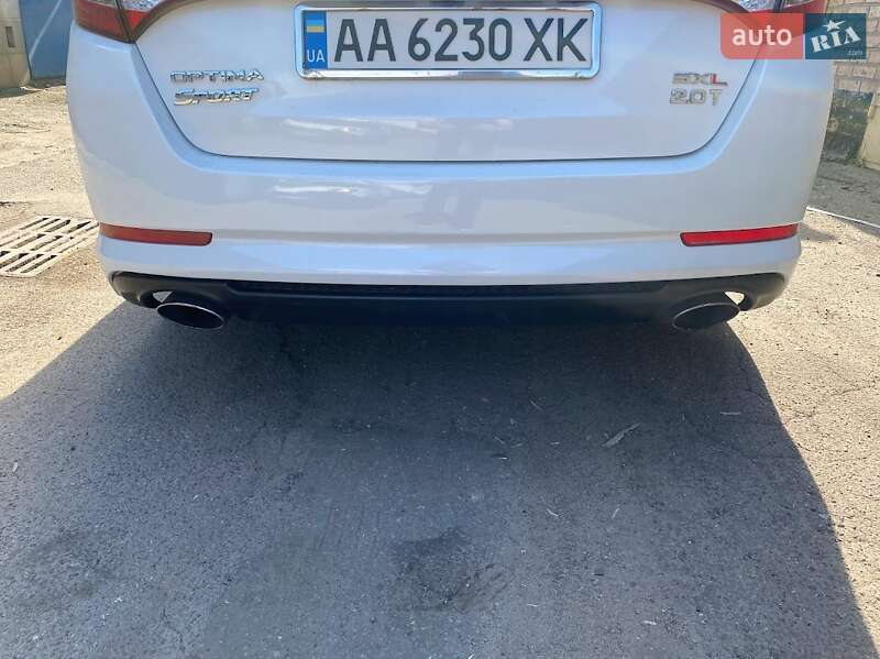 Седан Kia Optima 2012 в Киеве