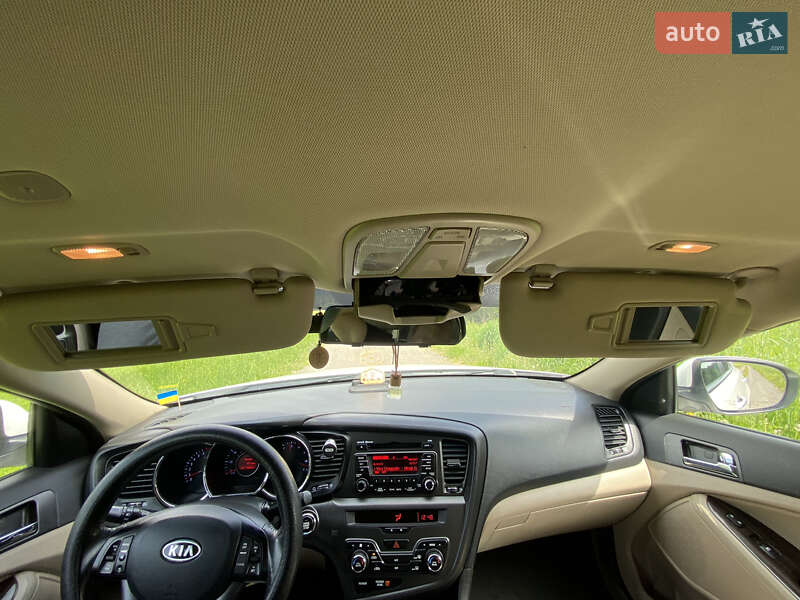 Седан Kia Optima 2012 в Одессе