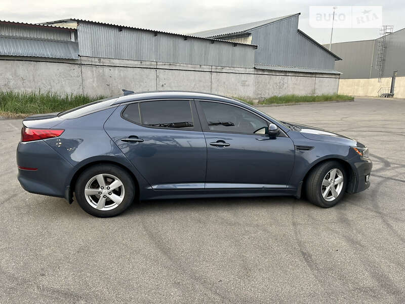 Седан Kia Optima 2014 в Киеве