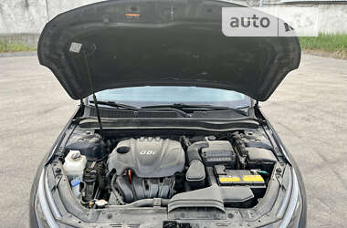 Седан Kia Optima 2014 в Киеве