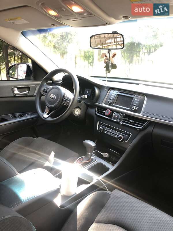 Седан Kia Optima 2015 в Луцьку