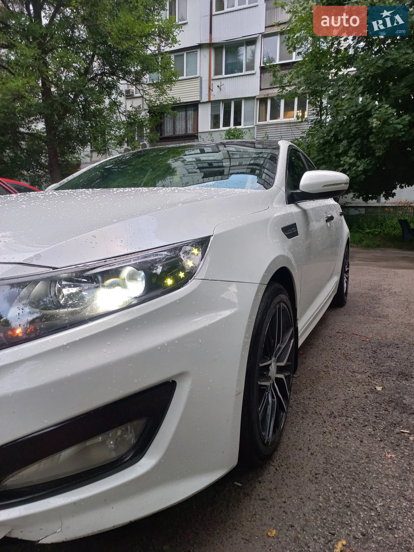 2011 Kia Optima - фото 1