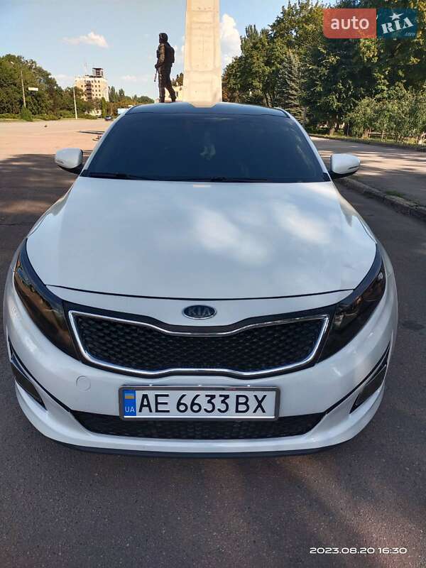 Седан Kia Optima 2014 в 