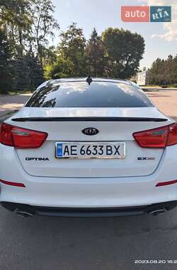 Седан Kia Optima 2014 в 
