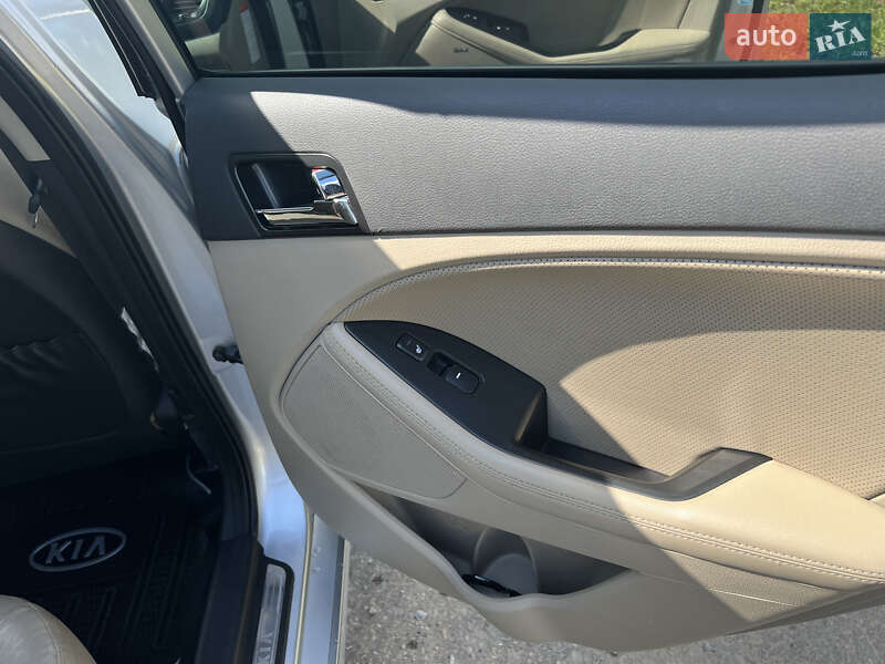 Седан Kia Optima 2011 в Калуші фото 18 Седан Kia Optima 2011 в Калуші