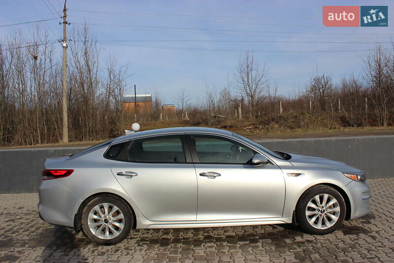 Седан Kia Optima 2017 в Дунаївцях