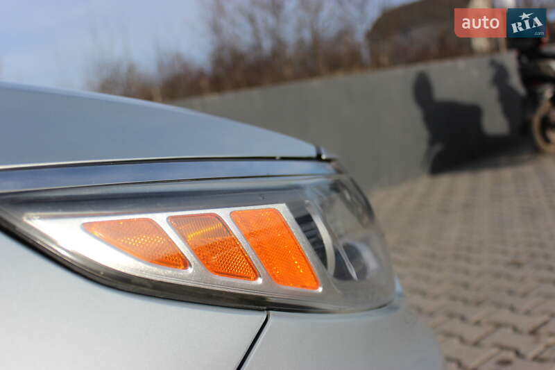Седан Kia Optima 2017 в Дунаївцях