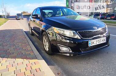 Седан Kia Optima 2015 в Ровно