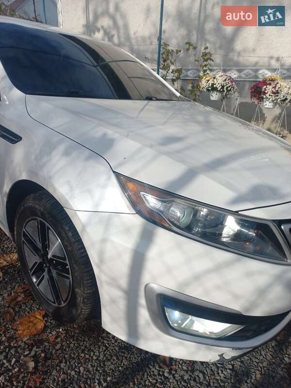 Седан Kia Optima 2013 в Мукачево