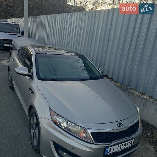 Седан Kia Optima 2012 в Обухові