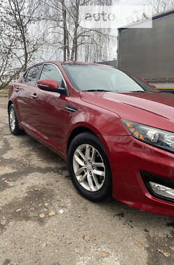 Седан Kia Optima 2013 в 