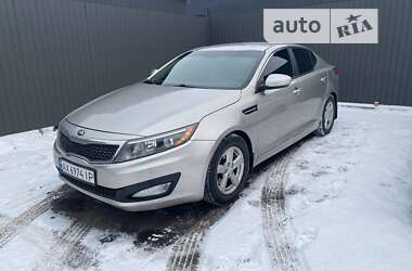 Седан Kia Optima 2013 в Киеве